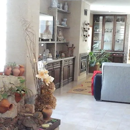 House With 2 Bedrooms In Salir De Matos With Wonderful Mountain View Balcony And Wifi 10 Km From The Beach Holiday home